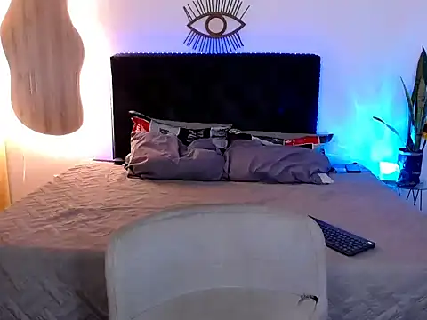 NoahDevil18 online show from September 28, 10:48 pm