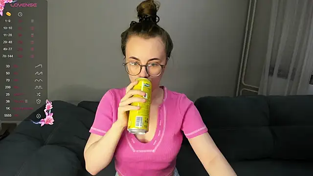 MewStella online show from December 14, 12:16 am