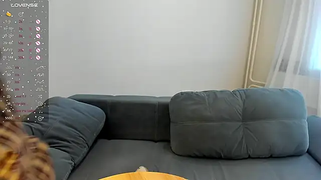 MewStella online show from March 9, 6:28 am