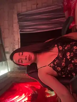 NicoleRoseTS online show from April 15, 5:36 am