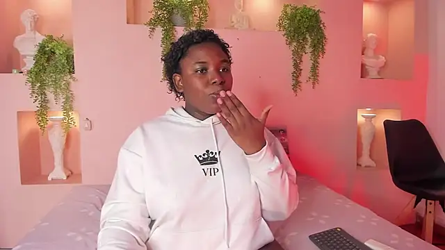 NanyMoreno online show from January 12, 1:05 pm