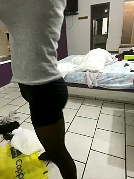 mazerhot online show from November 25, 7:52 am