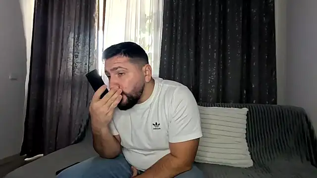 Gold Alpha Boy online show from October 28, 1:14 pm