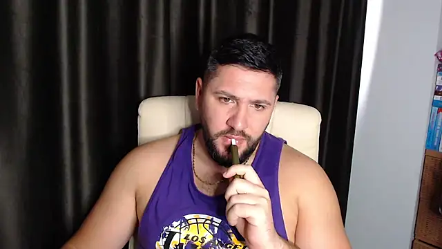 Gold Alpha Boy online show from November 7, 8:47 am