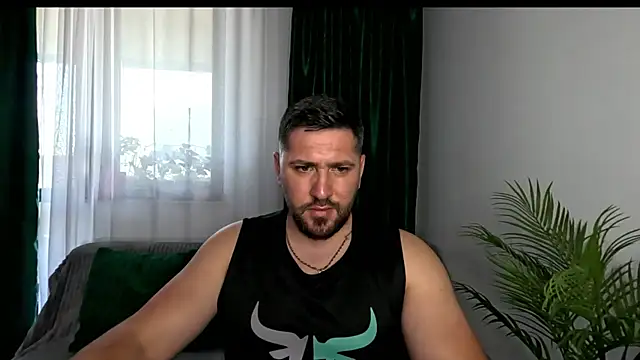 Snapshot of Gold_Alpha_Boy chatting on June 24, 3:55 pm Gold Alpha Boy online show from June 24, 3:55 pm