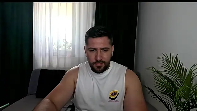 Snapshot of Gold_Alpha_Boy chatting on June 27, 11:59 am Gold Alpha Boy online show from June 27, 11:59 am