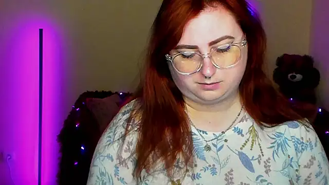 Alicia love00 online show from April 20, 5:21 am