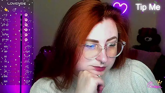 Snapshot of Alicia_love00 chatting on April 22, 11:23 am Alicia love00 online show from April 22, 11:23 am