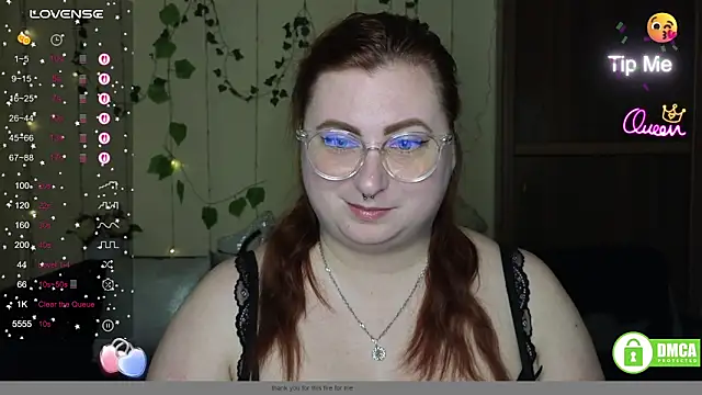 Snapshot of Alicia_love00 chatting on May 3, 11:27 am Alicia love00 online show from May 3, 11:27 am