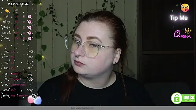 Snapshot of Alicia_love00 chatting on May 5, 5:26 am Alicia love00 online show from May 5, 5:26 am