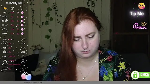 Snapshot of Alicia_love00 chatting on May 18, 5:24 am Alicia love00 online show from May 18, 5:24 am
