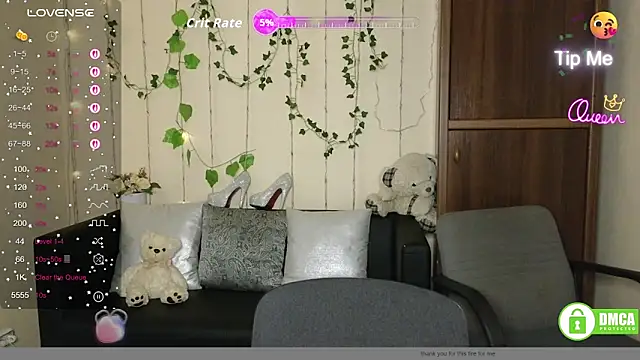 Snapshot of Alicia_love00 chatting on June 6, 5:23 am Alicia love00 online show from June 6, 5:23 am