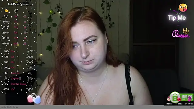 Snapshot of Alicia_love00 chatting on June 9, 5:30 am Alicia love00 online show from June 9, 5:30 am