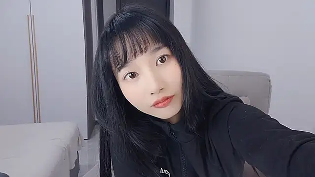 Lisa-3333 online show from November 10, 1:43 pm