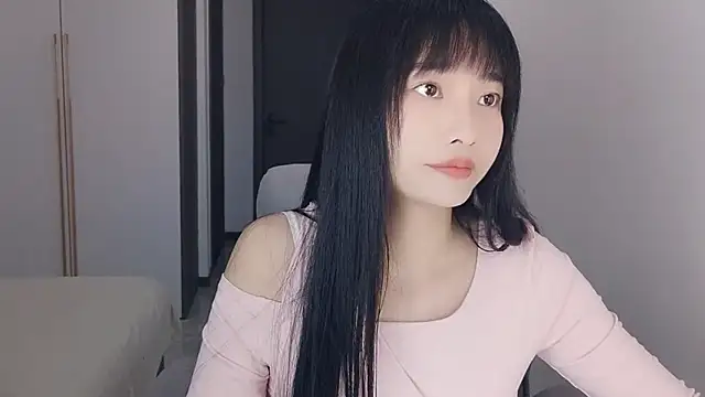 Snapshot of Lisa-3333 chatting on March 24, 10:20 am Lisa-3333 online show from March 24, 10:20 am