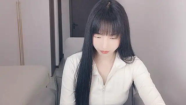 Snapshot of Lisa-3333 chatting on March 26, 10:21 am Lisa-3333 online show from March 26, 10:21 am