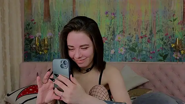 IvoryWood  online show from March 19, 5:17 pm