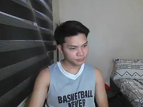 Helleron online show from April 22, 9:33 am