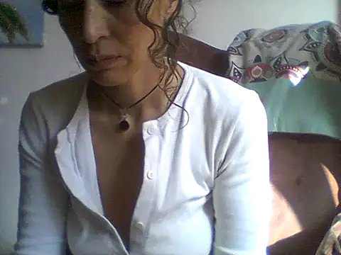 Snapshot of Bebita-zmp chatting on June 11, 5:33 pm Bebita-zmp online show from June 11, 5:33 pm