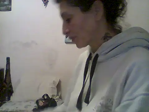 Snapshot of Bebita-zmp chatting on June 28, 3:45 am Bebita-zmp online show from June 28, 3:45 am