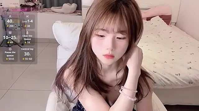 gougou77 online show from March 26, 2:11 pm