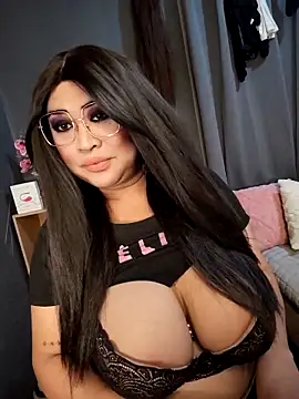 Snapshot of Mselegantjanina chatting on December 1, 6:18 am Mselegantjanina online show from December 1, 6:18 am