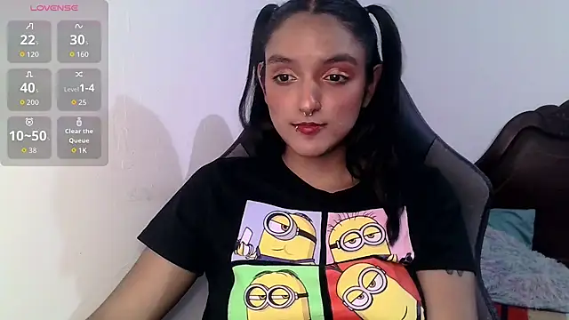 Snapshot of Ari_20_ chatting on October 15, 12:11 am Ari 20 online show from October 15, 12:11 am