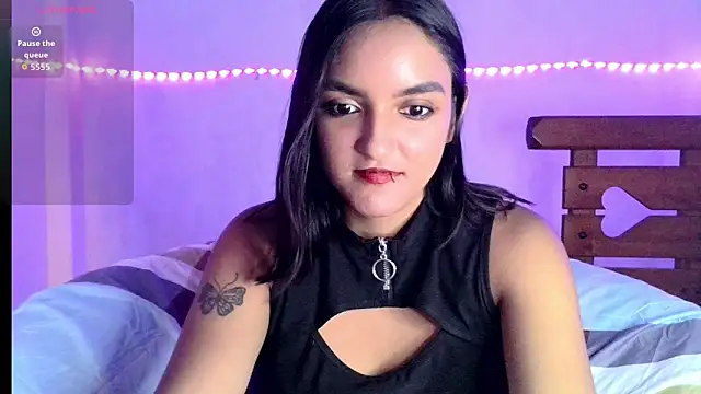 Snapshot of Ari_20_ chatting on February 18, 6:37 pm Ari 20 online show from February 18, 6:37 pm