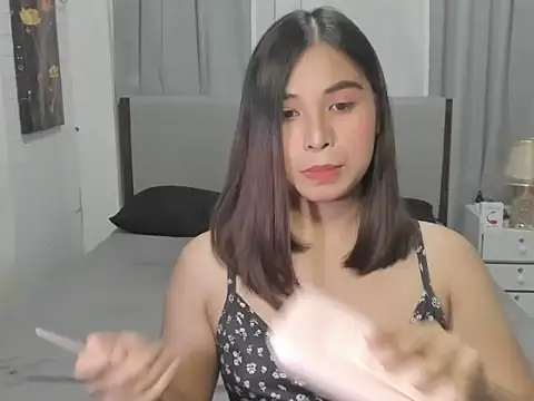 Snapshot of Naughty_Scarlet chatting on October 21, 3:46 pm Naughty Scarlet online show from October 21, 3:46 pm