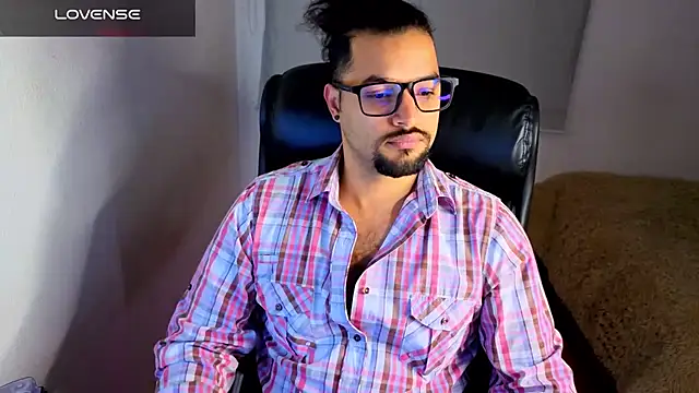 Ernesto-Rodriguez82 online show from February 21, 4:57 am