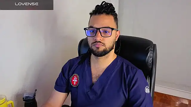 Ernesto-Rodriguez82 online show from April 25, 7:22 am