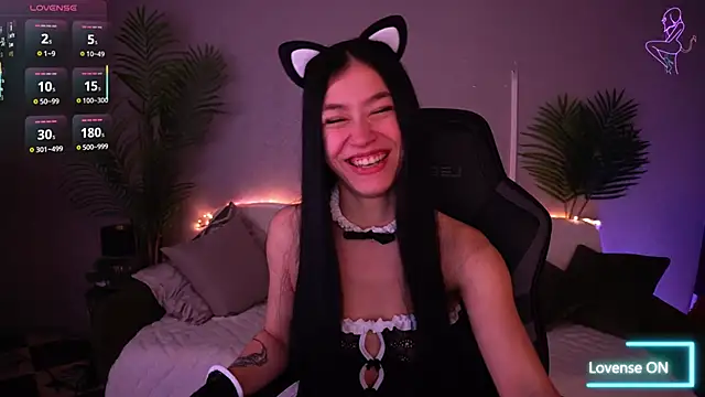 FataleNellie online show from April 8, 8:53 pm