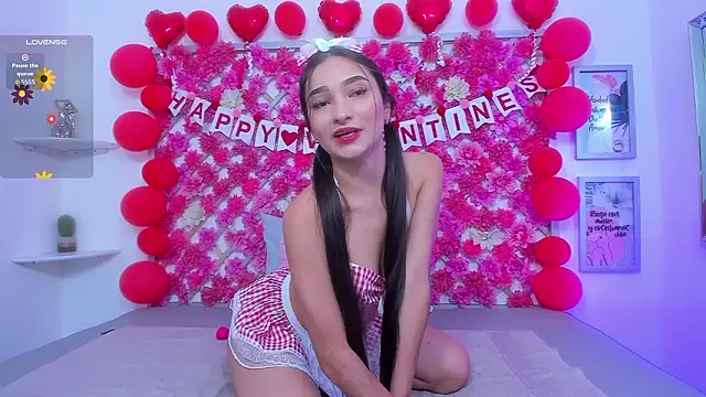 hannah miller 1 online show from February 13, 1:29 pm