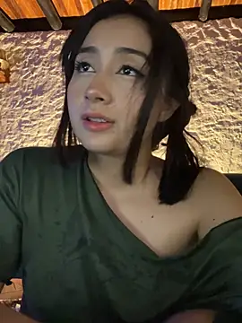 Snapshot of kaori_77 chatting on February 14, 2:30 am kaori 77 online show from February 14, 2:30 am