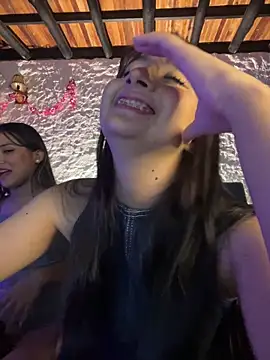 Snapshot of kaori_77 chatting on February 15, 4:09 am kaori 77 online show from February 15, 4:09 am