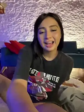 Snapshot of kaori_77 chatting on February 16, 3:57 am kaori 77 online show from February 16, 3:57 am