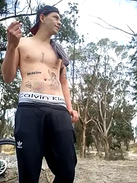 Thomasjons  online show from December 4, 4:48 pm