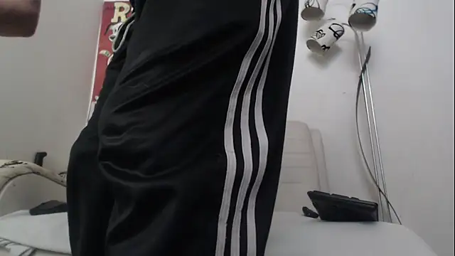 Thomasjons  online show from February 5, 6:34 pm