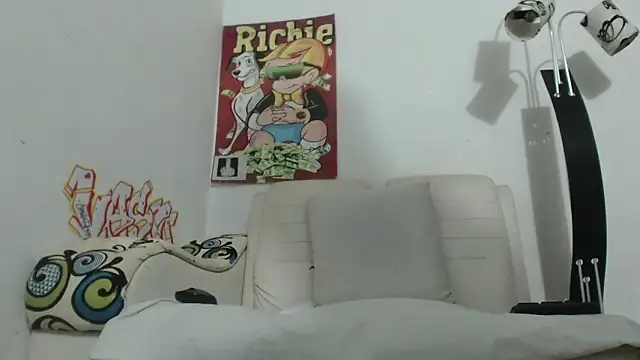 Thomasjons  online show from February 10, 4:16 am