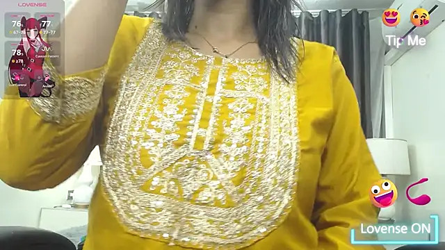 Snapshot of kairadayamai chatting on June 22, 12:02 pm kairadayamai online show from June 22, 12:02 pm