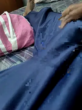 Bullboy8in online show from September 14, 12:26 pm