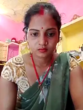 Snapshot of Hot_bbbb chatting on July 21, 6:05 am Hot bbbb online show from July 21, 6:05 am
