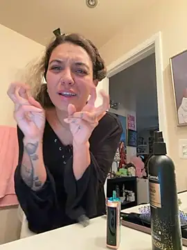 Chicagobabe online show from November 21, 7:29 am