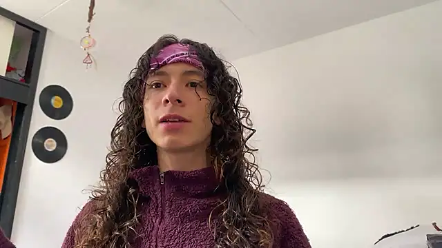 camille delrey online show from November 26, 5:47 pm