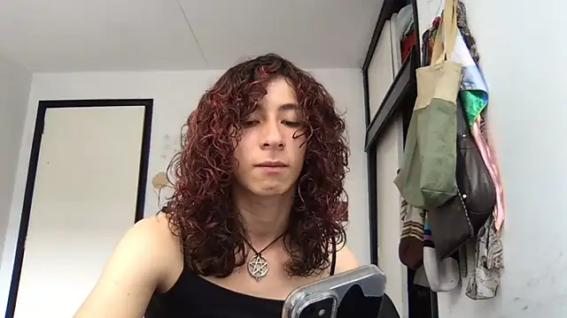 camille delrey online show from April 9, 5:18 pm