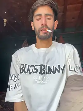 lyath3245 online show from March 21, 4:28 am