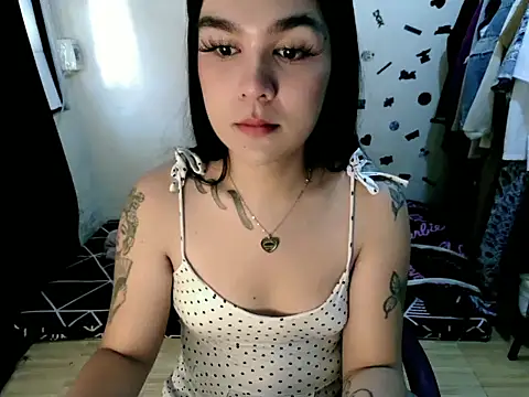 Snapshot of Moiraine_Sedai chatting on October 14, 11:38 pm Moiraine Sedai online show from October 14, 11:38 pm