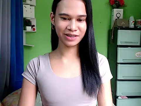 urseductivebarbie xx online show from April 12, 3:22 am