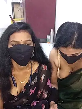 Snapshot of sneha_bebo chatting on September 17, 1:46 pm sneha bebo online show from September 17, 1:46 pm