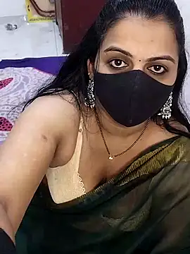 Snapshot of sneha_bebo chatting on October 31, 4:52 pm sneha bebo online show from October 31, 4:52 pm